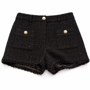 Generation Love label + luxe tweed detail ✨